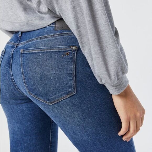 MAVI GOLD Alexa Skinny Jeans
Mid Rise super skinny plum color size 27/33 NWT - Picture 3 of 9